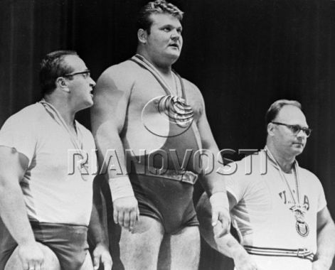 vlasov_zhabotinsky_schemansky._tokio_1964.jpg